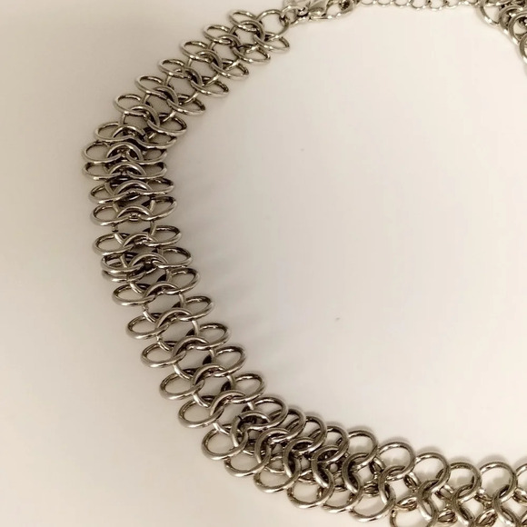 Unique Chocker Style Silver Tone Necklace Silver Bow and Crystals Cookie Lee - Picture 4 of 6